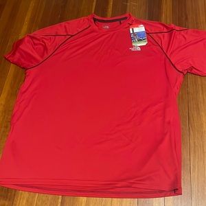 The North Face NWT men’s flash dry tee shirt